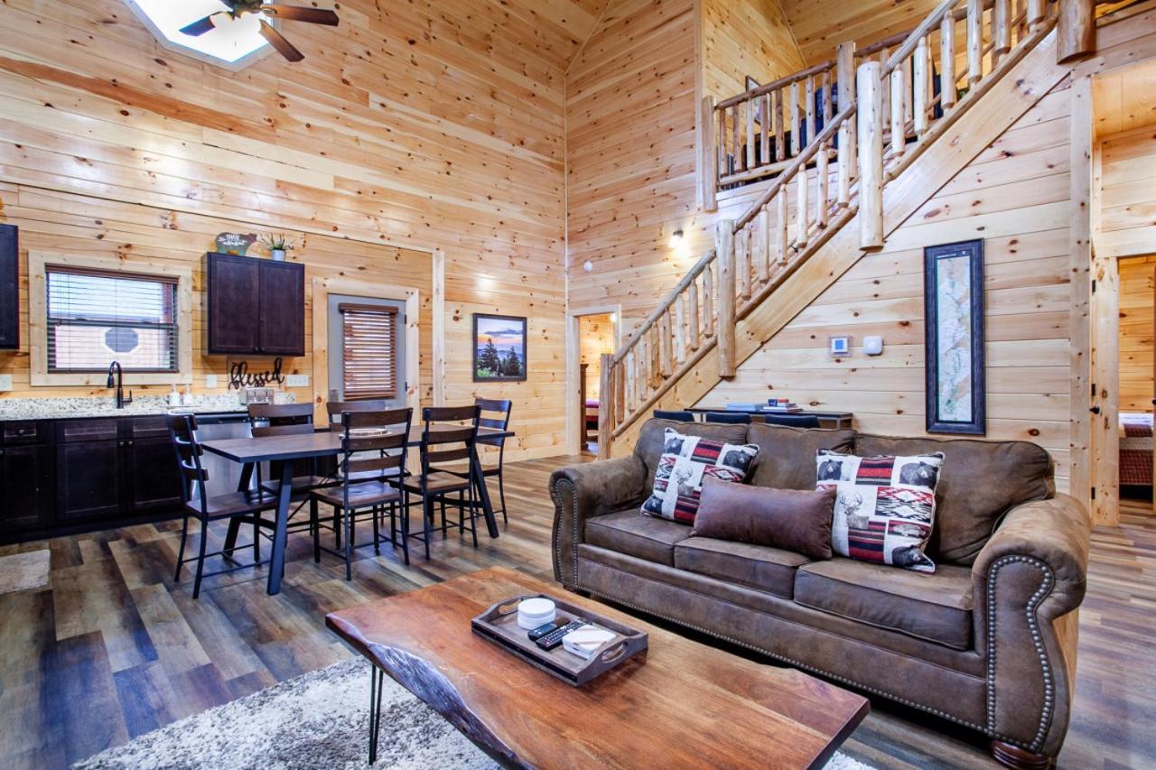 Swimming Bears Lodge 1 With Indoor Pool And Hot Tub Pigeon Forge Εξωτερικό φωτογραφία