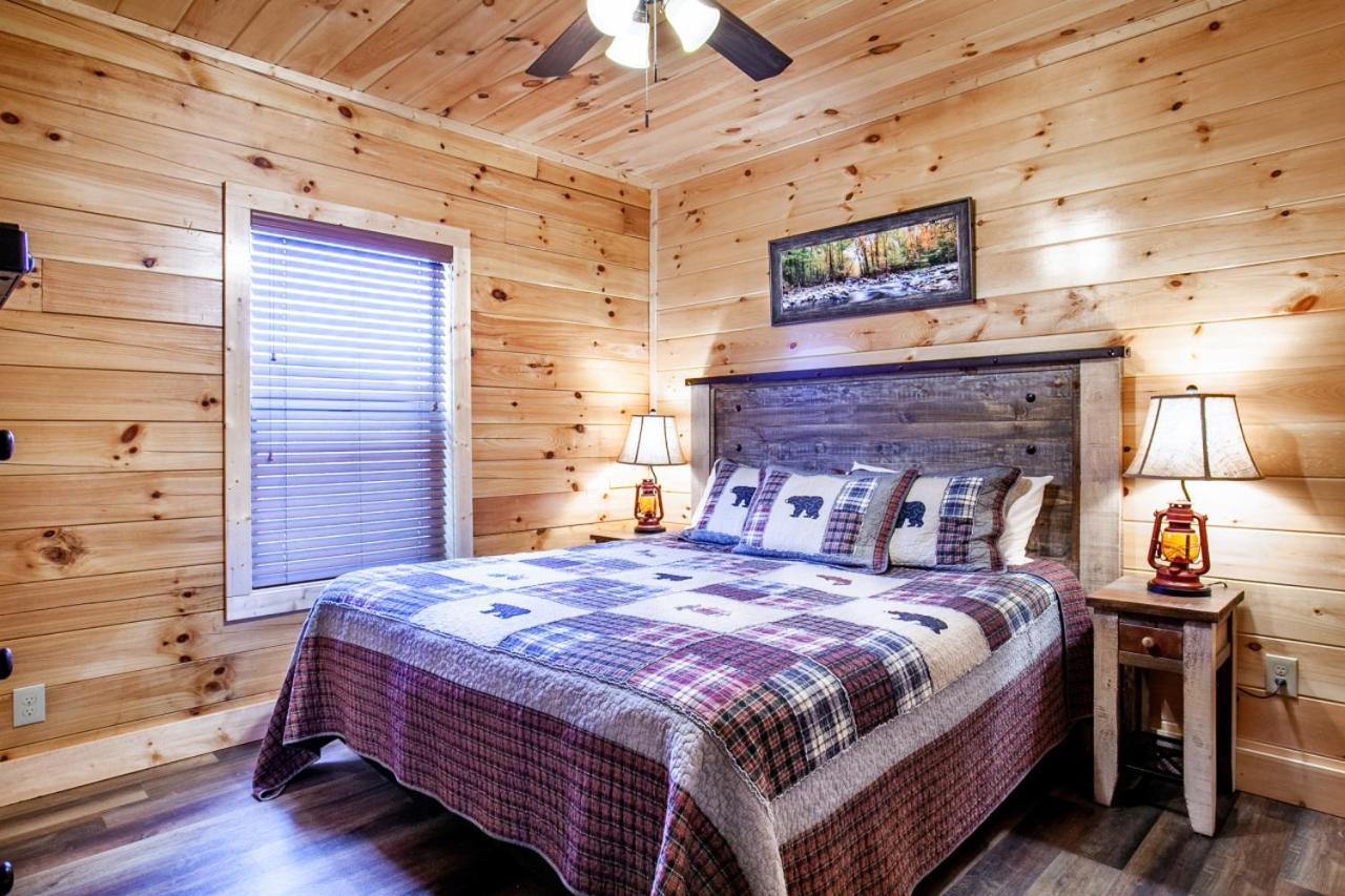 Swimming Bears Lodge 1 With Indoor Pool And Hot Tub Pigeon Forge Εξωτερικό φωτογραφία