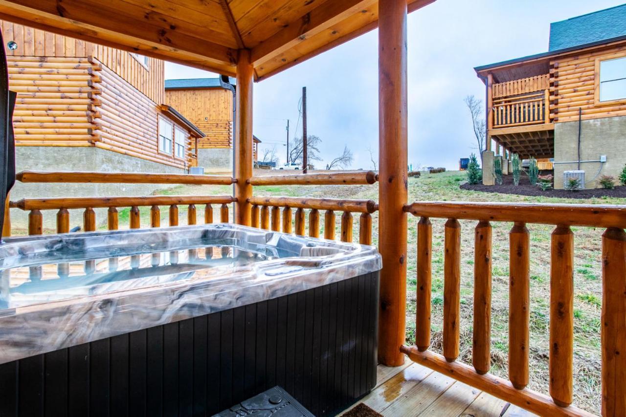 Swimming Bears Lodge 1 With Indoor Pool And Hot Tub Pigeon Forge Εξωτερικό φωτογραφία
