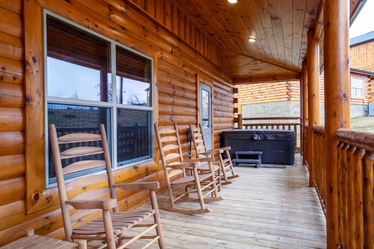Swimming Bears Lodge 1 With Indoor Pool And Hot Tub Pigeon Forge Εξωτερικό φωτογραφία