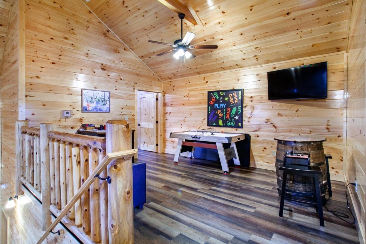 Swimming Bears Lodge 1 With Indoor Pool And Hot Tub Pigeon Forge Εξωτερικό φωτογραφία