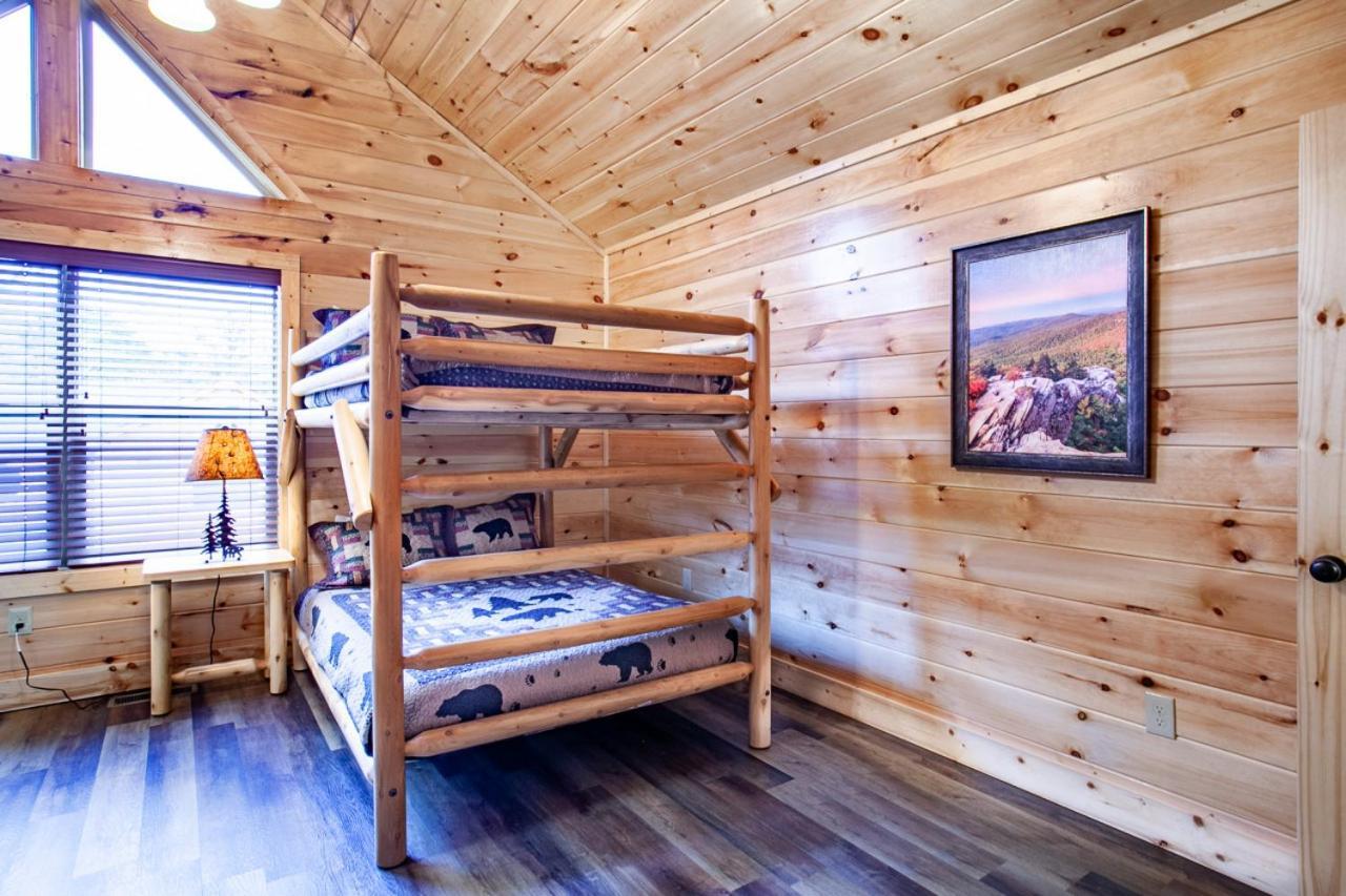 Swimming Bears Lodge 1 With Indoor Pool And Hot Tub Pigeon Forge Εξωτερικό φωτογραφία